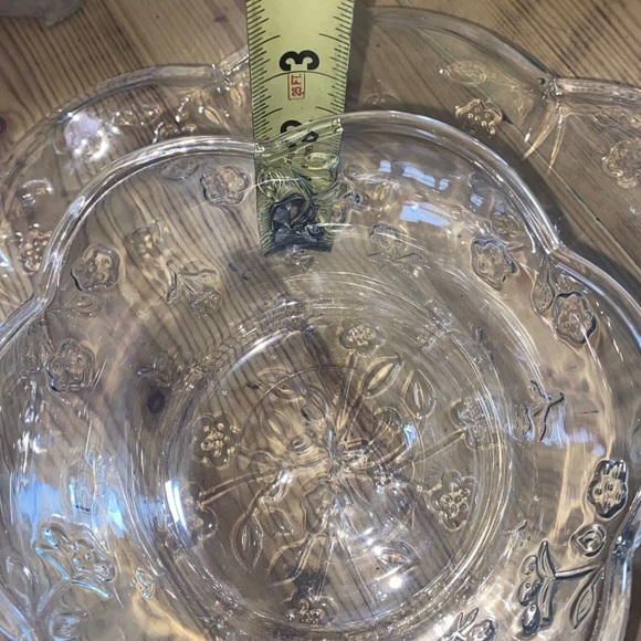 COPY - 1990s Anchor Hocking Chip & Dip Set, Savannah Pattern, Embossed Florals - Picture 8 of 9